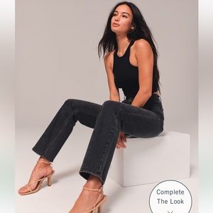 Ultra High Rise 90s Straight Jean Size 27